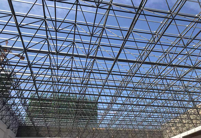 东方网架施工